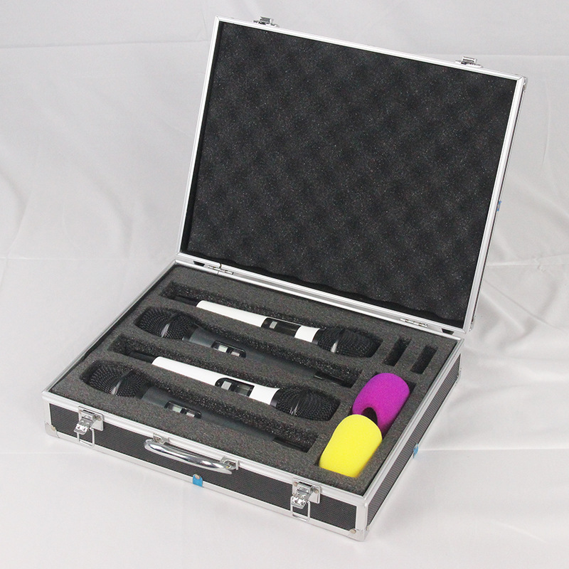 Solo 4 cajas de micrófono negro