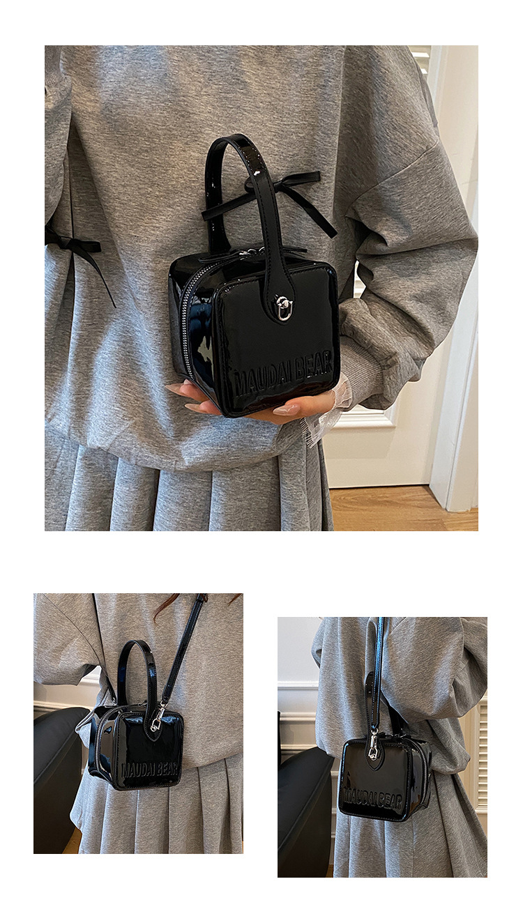 A new trendy and stylish handbag for women in 2025, featuring a red single-shoulder crossbody small square bag undefined