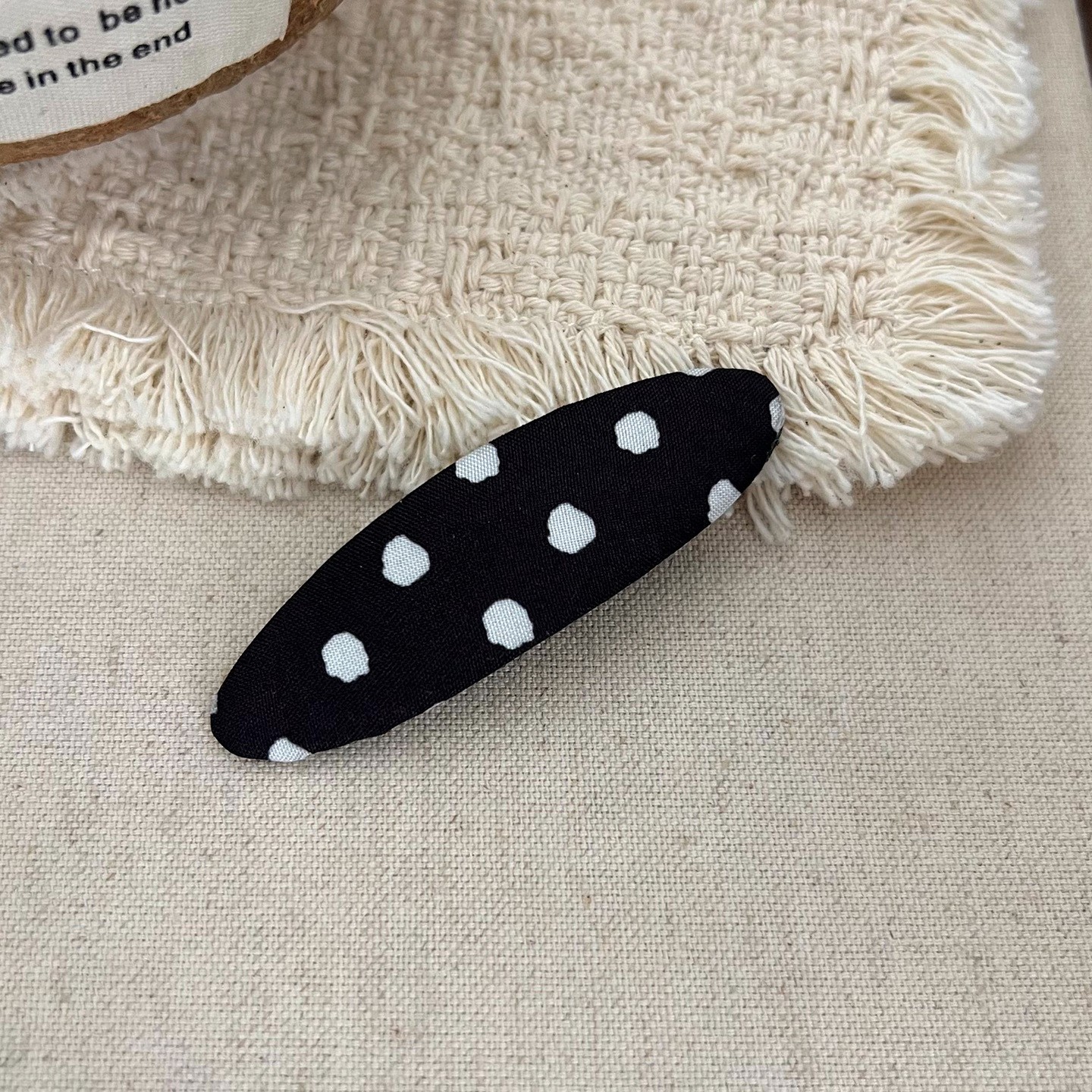 #229 블랙 도트 타원형 BB핀