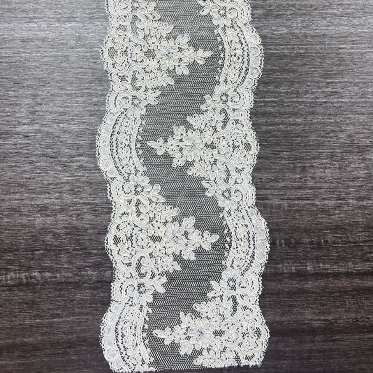 厂家现货 车骨线蕾丝花边 条码款 婚纱礼服服装辅料