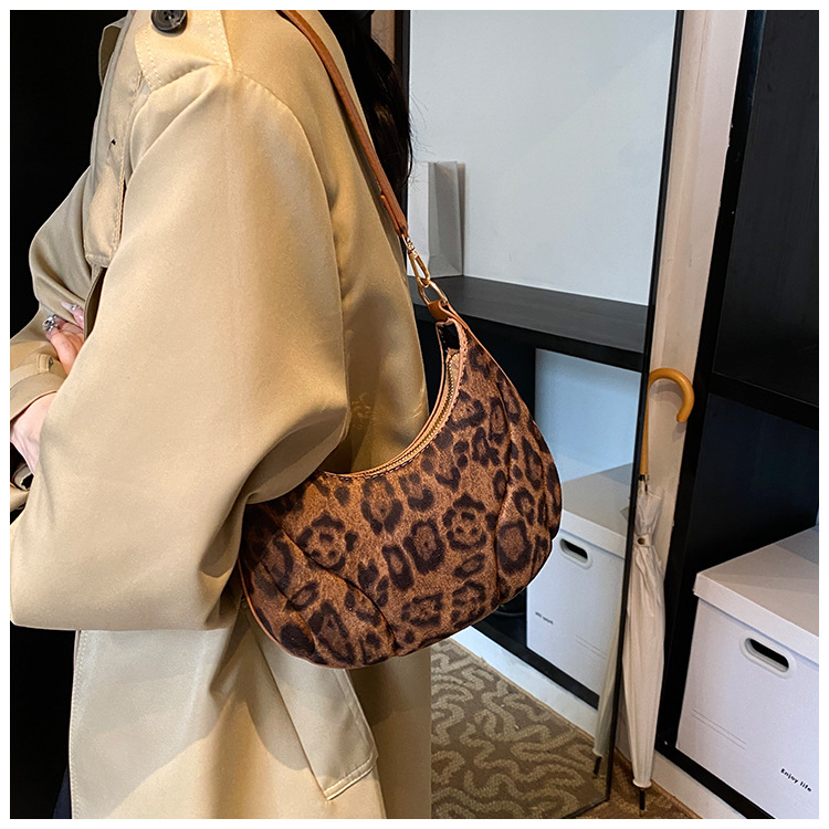 Leopard print cross-border niche bags for women, versatile and fashionable new retro underarm bag, stylish and individual commuting single-shoulder bag undefined