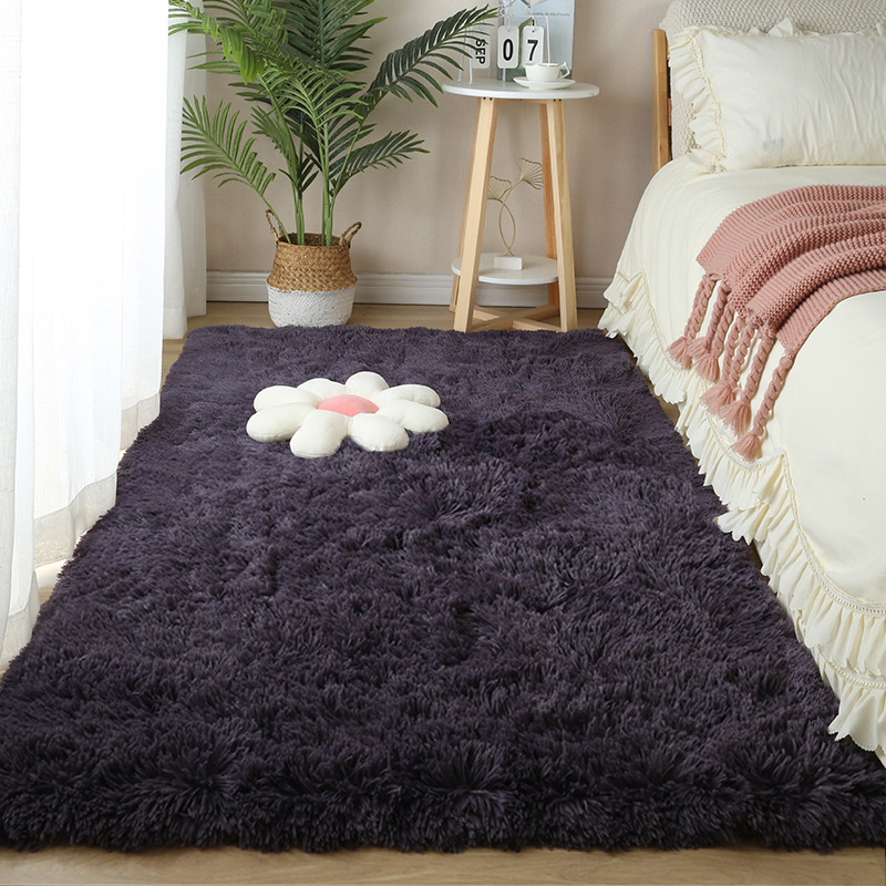 Alfombra mullida para dormitorio – tapete largo junto a la cama o sala, felpa suave, estilo acogedor