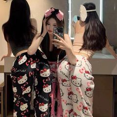 漫画の猫のフランネルの韓国版の寝ズボンの女性の秋冬のサンゴの絨毯は厚くて暖かいレジャーの部屋のズボンを厚くして外に着ることができます。