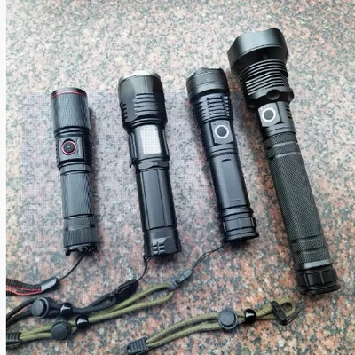The new P50P90 aluminum alloy flashlight flood emergency warning electric telescopic zoom flashlight