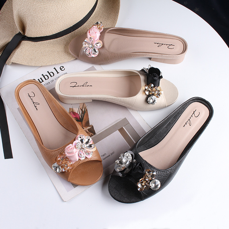 YuZhiHao New Half Slippers Women's Summer Home Fashion Glass Diamond Butterfly Flower Outer Wear Flat Slippers