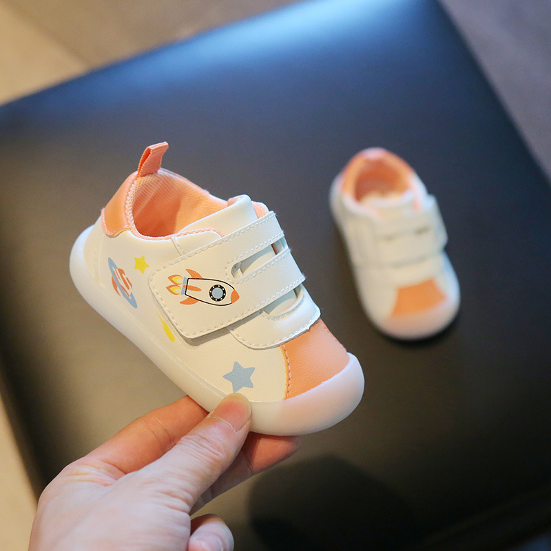 2024 primavera y otoño nuevos zapatos de bebé de fondo suave de gelatina de dibujos animados antideslizante resistente al desgaste velcro hombres y mujeres zapatos de bebé niño