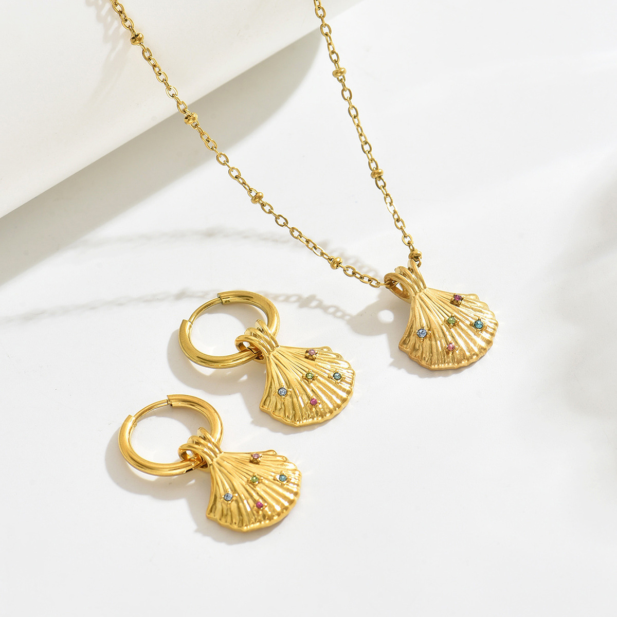 Ocean Style Shell Inlaid Gemstone Jewelry Set For Women Necklace_voghion.com