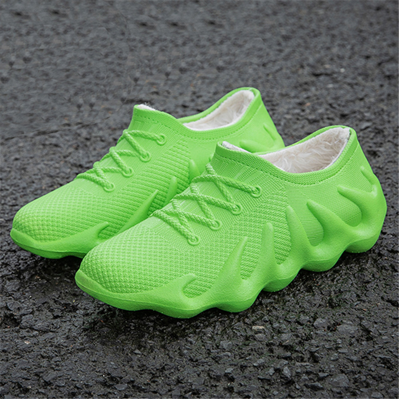 218 그린(고정면 포함) 신발이 한 사이즈 작습니다