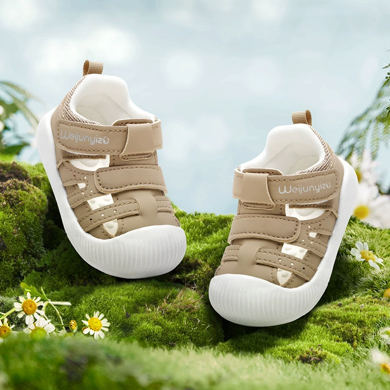 2024 Новая детская обувь для мальчиков и девочек, летняя противоскользящая детская обувь на мягкой подошве для маленьких и средних детей, дышащие сандалии с сеткой