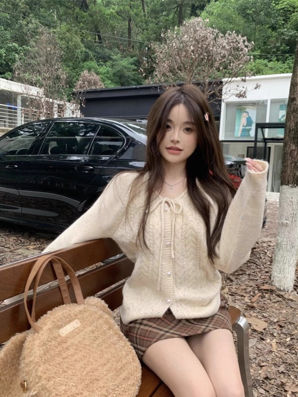 温柔风系带珍珠扣针织毛衣开衫女早春秋季2025新款设计感麻花上衣|undefined