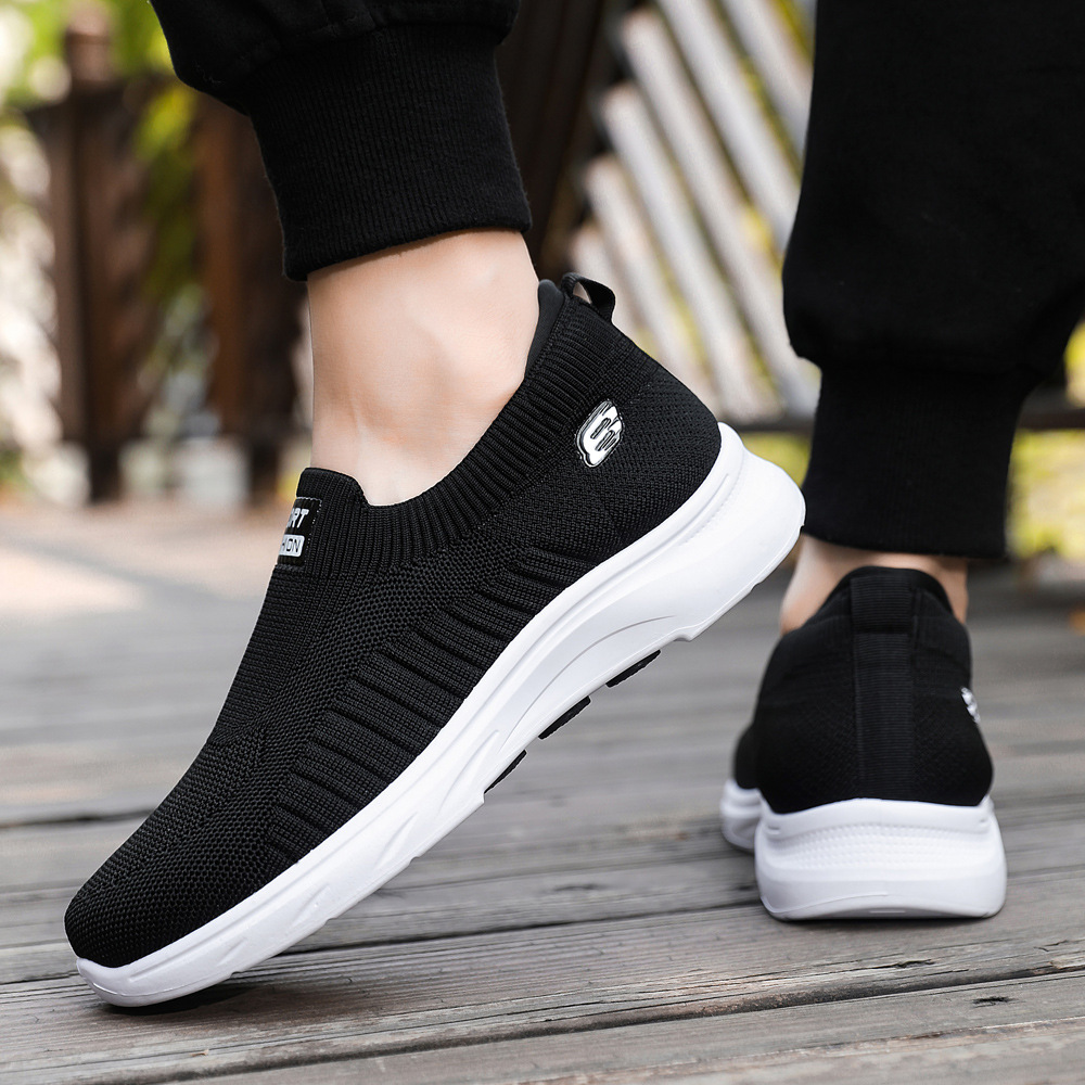 Nuevos zapatos de hombre de verano al por mayor, zapatos bajos de moda de un pie, zapatos de papá, zapatos casuales ligeros y simples