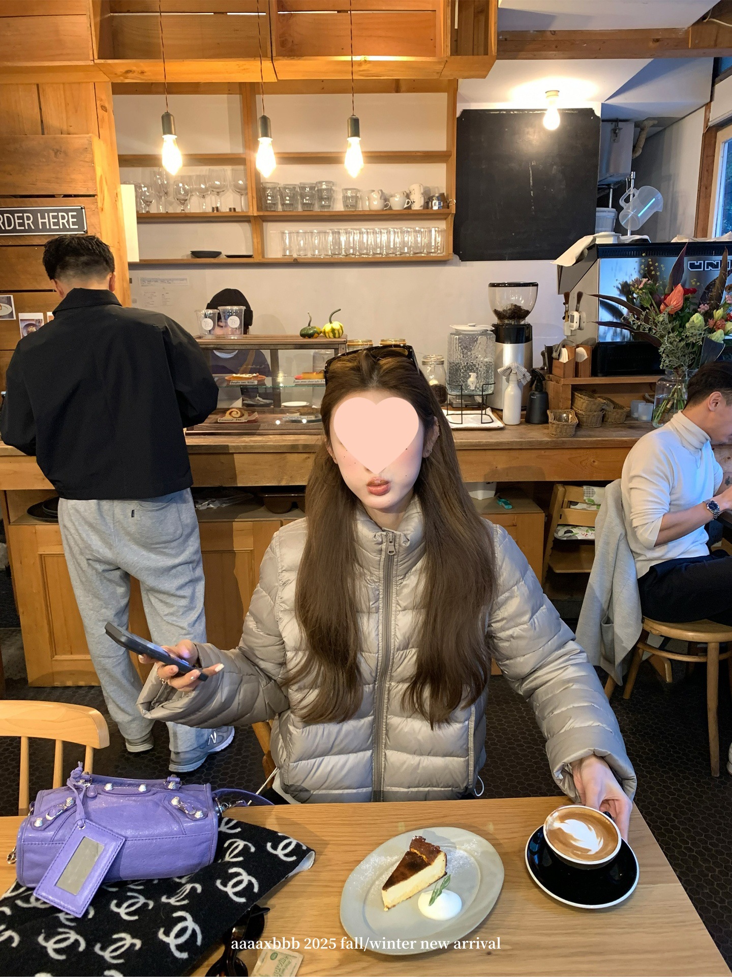 실버 그레이 스페어 립 쇼트 다운 재킷