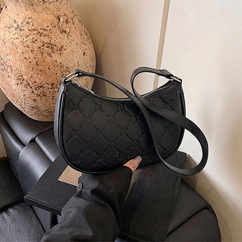 Minimalist Hobo Luxury Underarm Crescent Bag for Women, Mlb Style Shoulder Bag, Fashionable Versatile Commuter Bag
