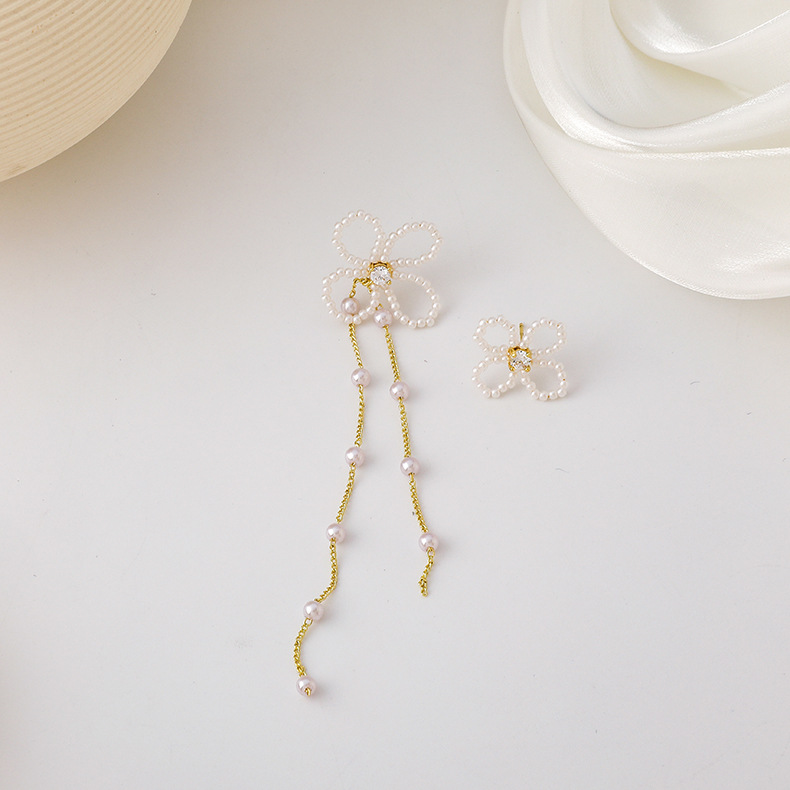 Pearl Flower Long Asymmetric Earrings display picture 4