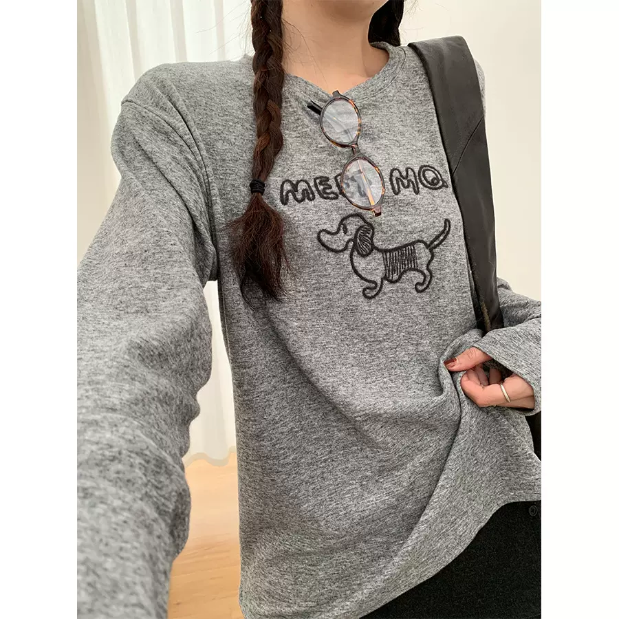 黄峥 磨毛可爱小狗刺绣加厚长袖T恤女秋冬宽松套头内搭上衣541081