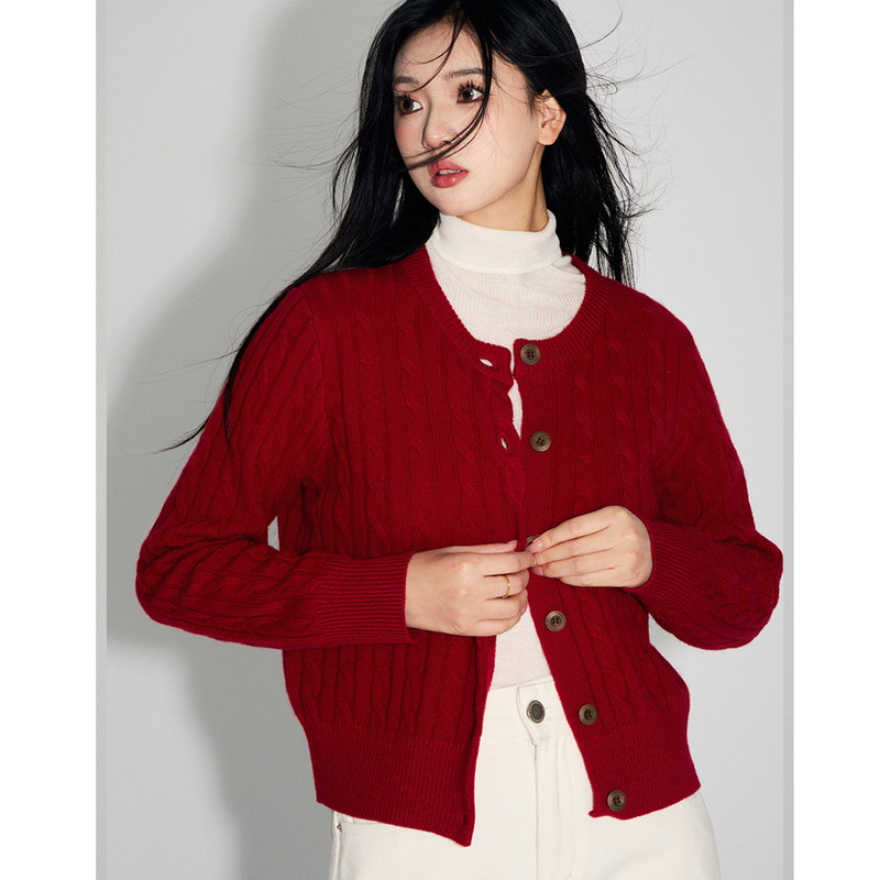 [Shengdu] Winter new Japanese style 100% wool thick stick Christmas red knitted round neck cardigan sweater top for women
