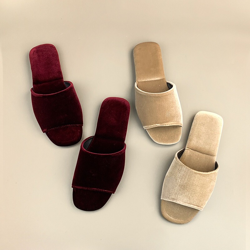 Light Luxury and High-End Feel, Original Stock Available, Summer Velvet Minimalist Flat Slippers for Home Use, Couple Style, Direct from the Manufacturer Light Luxury and High-End Feel, Original Stock Available, Summer Velvet Minimalist Flat Slippers for Home Use, Couple Style, Direct from the Manufacturer