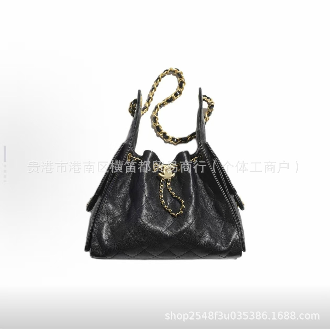 Retro one-shoulder bag with diamond pattern