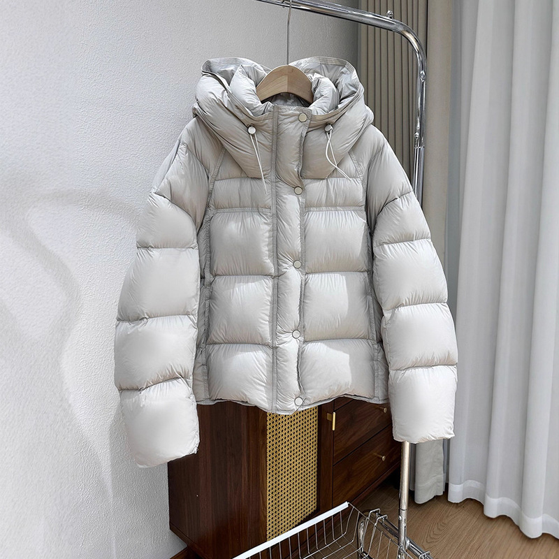 Cloud-Like Puff Goose down Jacket for Women, Short Style, 2025 New Model, White Goose Down, Thickened, Warm, Hooded Puffer Coat Cloud-Like Puff Goose down Jacket for Women, Short Style, 2025 New Model, White Goose Down, Thickened, Warm, Hooded Puffer Coat