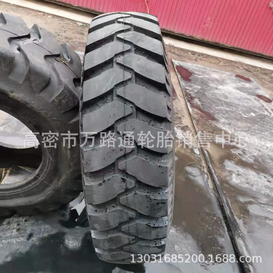 成山14.00-20炮车轮胎18层级1400-20矿山宽体车轮胎E2花纹平地机