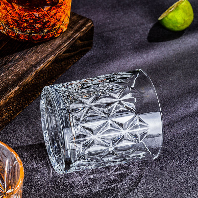 Nuevo estilo europeo whisky copa de vino vidrio de moda copa de vino espada flor copa de vino cristal engrosada copa de vino