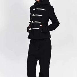 连衣裙;时尚休闲套装;半身裙