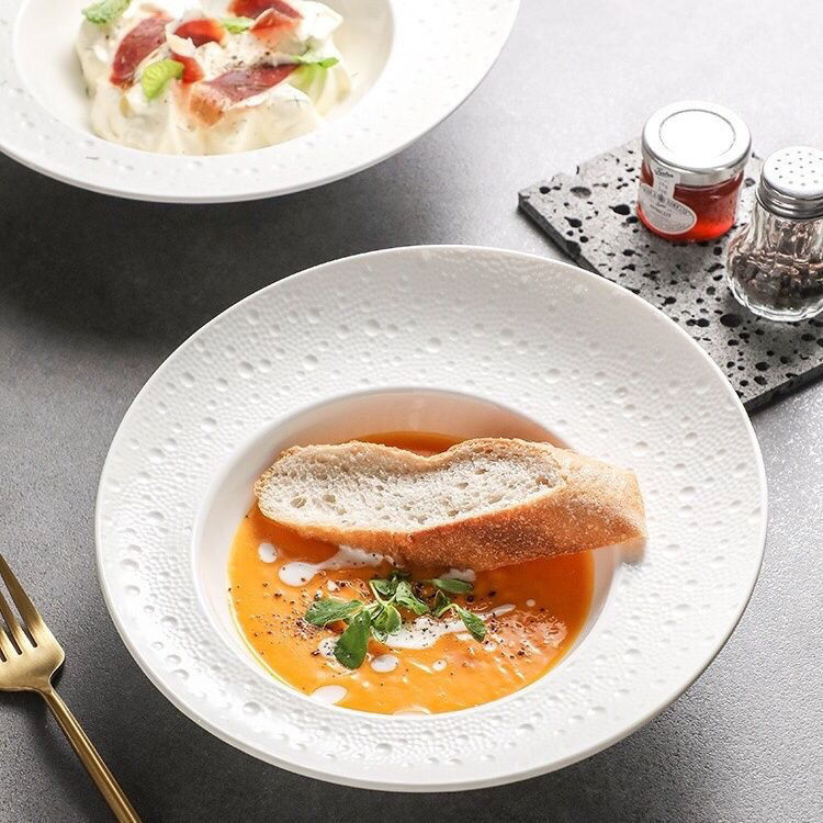 Round straw hat plate ceramic deep plate salad plate pasta soup plate hotel restaurant tableware artistic dish plate Round straw hat plate ceramic deep plate salad plate pasta soup plate hotel restaurant tableware artistic dish plate