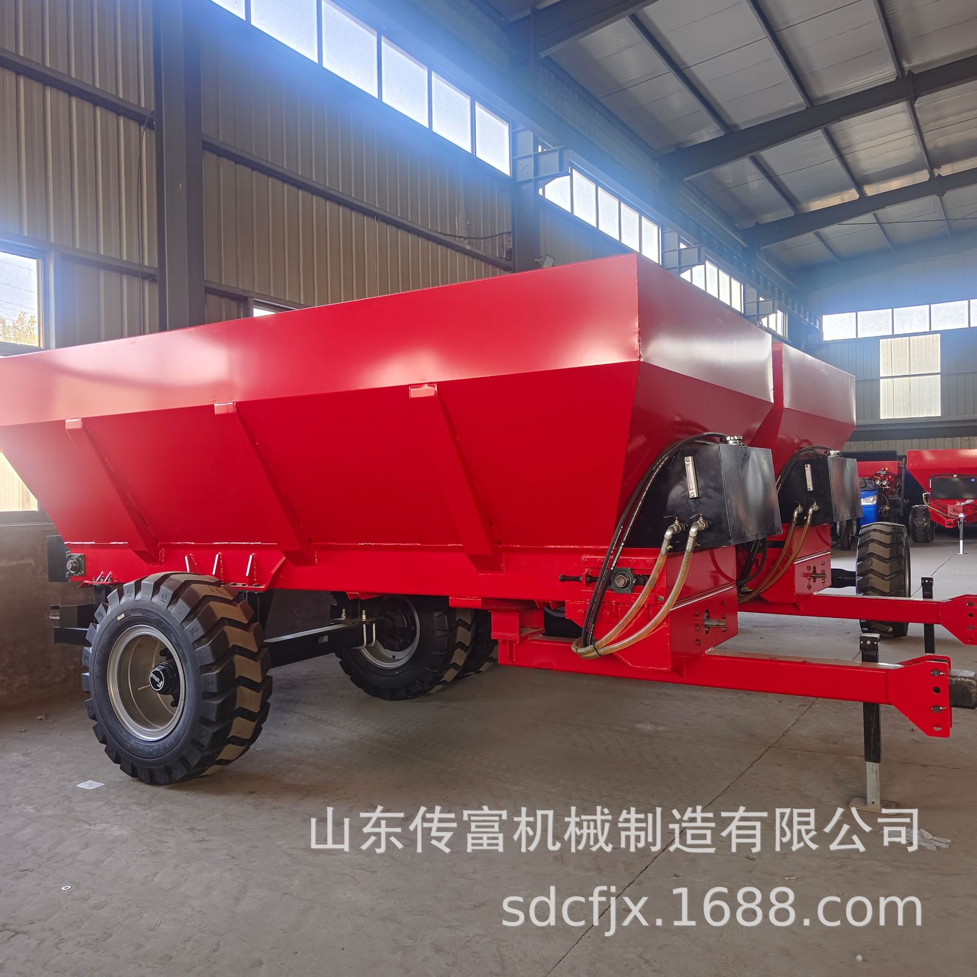 拖拉机牵引式撒粪车撒肥车扬粪车撒粪机撒肥机 双竖螺旋撒粪机