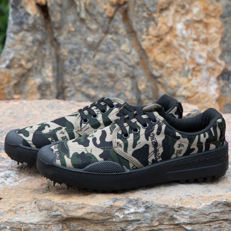 低帮吹气解放鞋