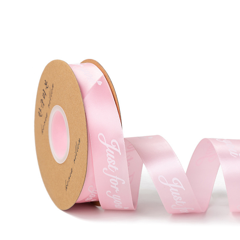 Cinta de embalaje de flores Cinta de seda estampada en caliente Letras inglesas Ramo de flores Cinta de lazo de 2,5 CM