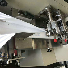 一次性口罩枕式包装机 刀叉勺枕式包装机 固体酒精枕式包装机