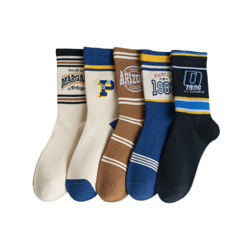 Socks Men's Mid-Tube Socks New Autumn INS Trendy Youth Deodorant Cotton Socks Men's Basketball Sports Stockings Wholesale