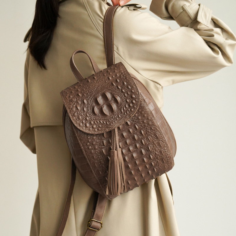 New Crocodile Pattern Genuine Leather Backpack, Multifunctional Outdoor Leisure Travel Bag, Commuting Versatile Women's Bag, Backpack