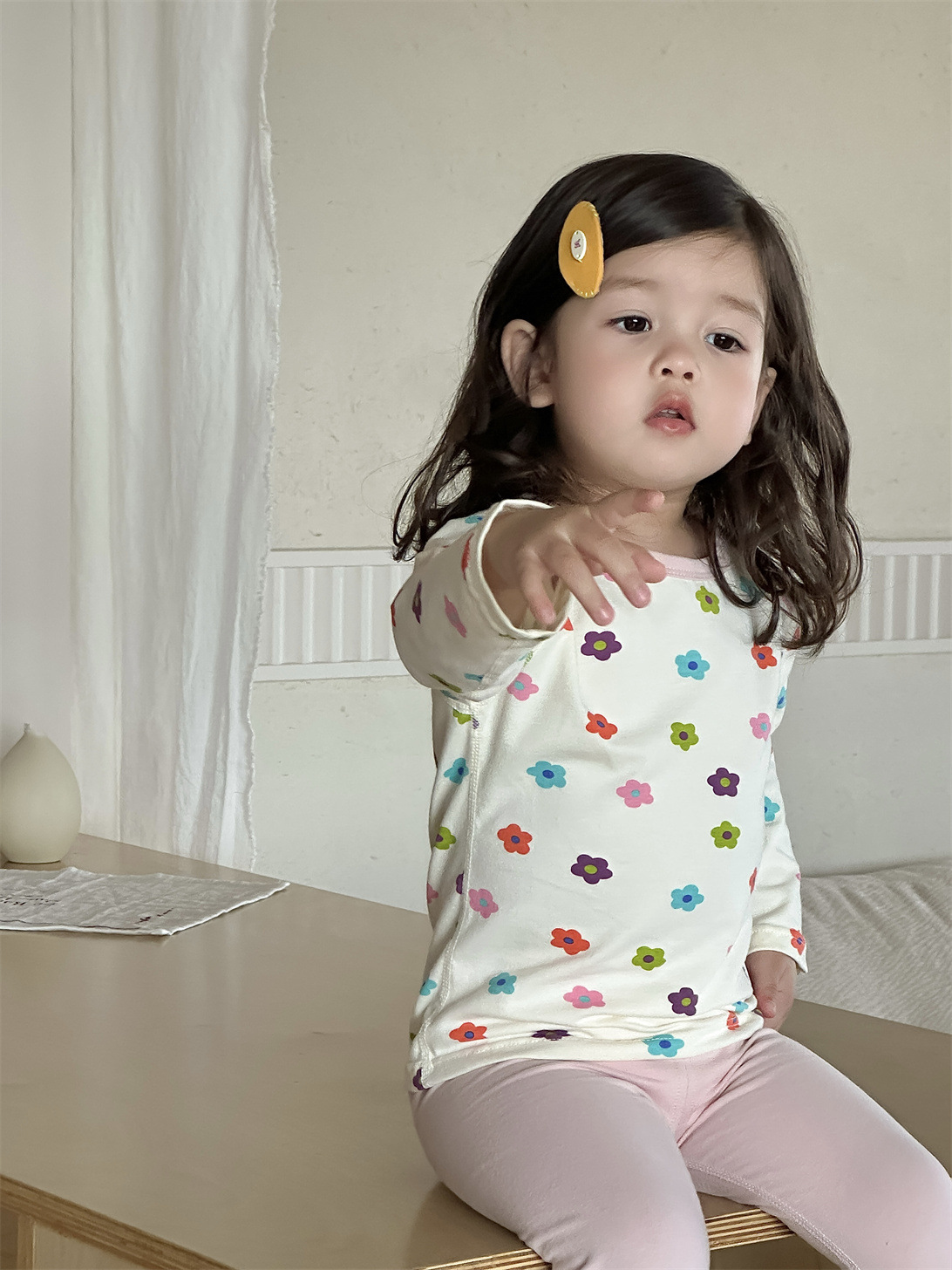 Pajamas para niños en el hogar set2025 ropa de otoño ropa infantil coreana ropa doméstica de niñas dos piezas de ropa de otoño bebé