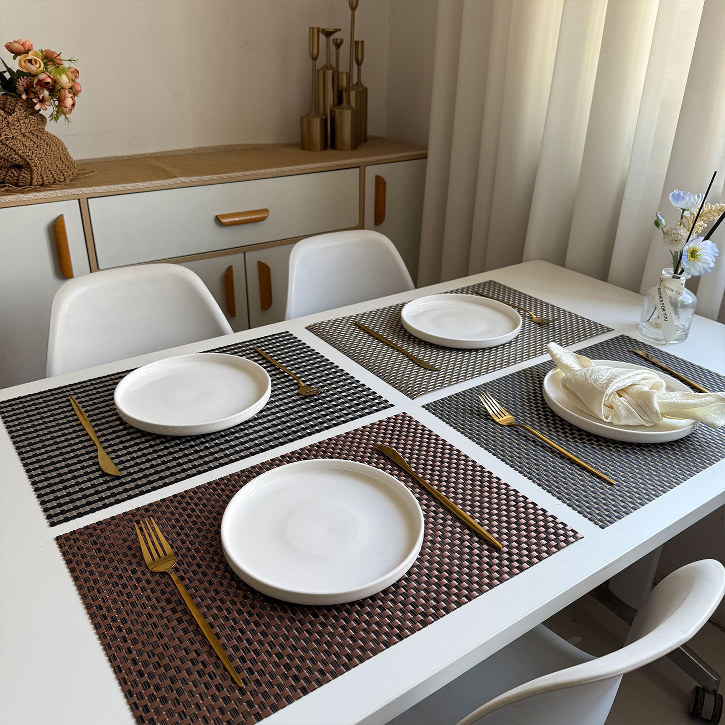 Cojín de comedor de PVC Teslin 8x8 espesar cojín de platos de comedor occidental alojamiento de mesa de hotel transfronterizo cojín de taza de té de lujo ligero oro