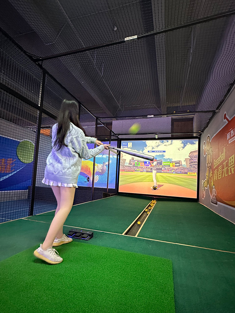 Práctica individual en interiores Béisbol Fitness Deportes digitales Entretenimiento Ocio Sala de experiencias de simulación Inversión de entrenamiento comercial a gran escala