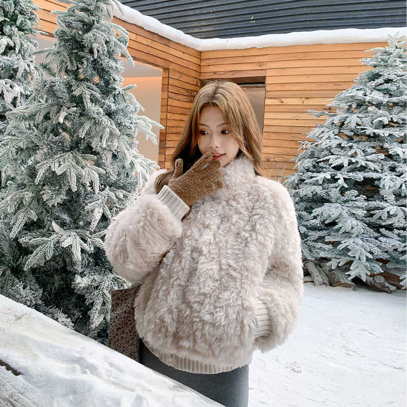 Stand Collar Lamb Wool Coat for Women, Autumn and Winter Thickened, Petite Loose Fit, Slimming, High-End Feel, Knitted Edge, Plush Top Stand Collar Lamb Wool Coat for Women, Autumn and Winter Thickened, Petite Loose Fit, Slimming, High-End Feel, Knitted Edge, Plush Top