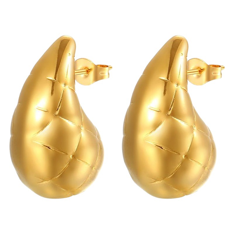 Venta caliente transfronteriza europea y americana de malla de acero inoxidable hueco pendientes de gota de agua chapado en oro real de 18K Internet celebridad espárragos de oído de las mujeres