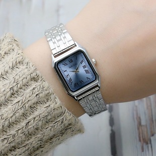 ��ˇ�W��������䓎�ʯӢ�����P䓎��r��Ů���ֱ�ɭϵ���K��Ůʿ��