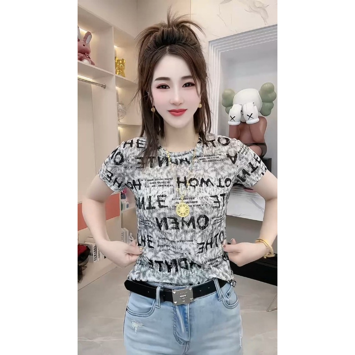 검은색