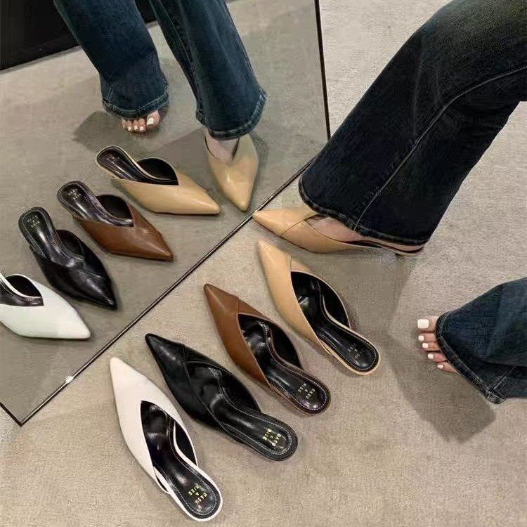 French-Style Exquisite Pointed-Toe Kitten Heel Mules for Women, 2026 Summer New Simple V-Cut Open-Toe Slippers French-Style Exquisite Pointed-Toe Kitten Heel Mules for Women, 2026 Summer New Simple V-Cut Open-Toe Slippers