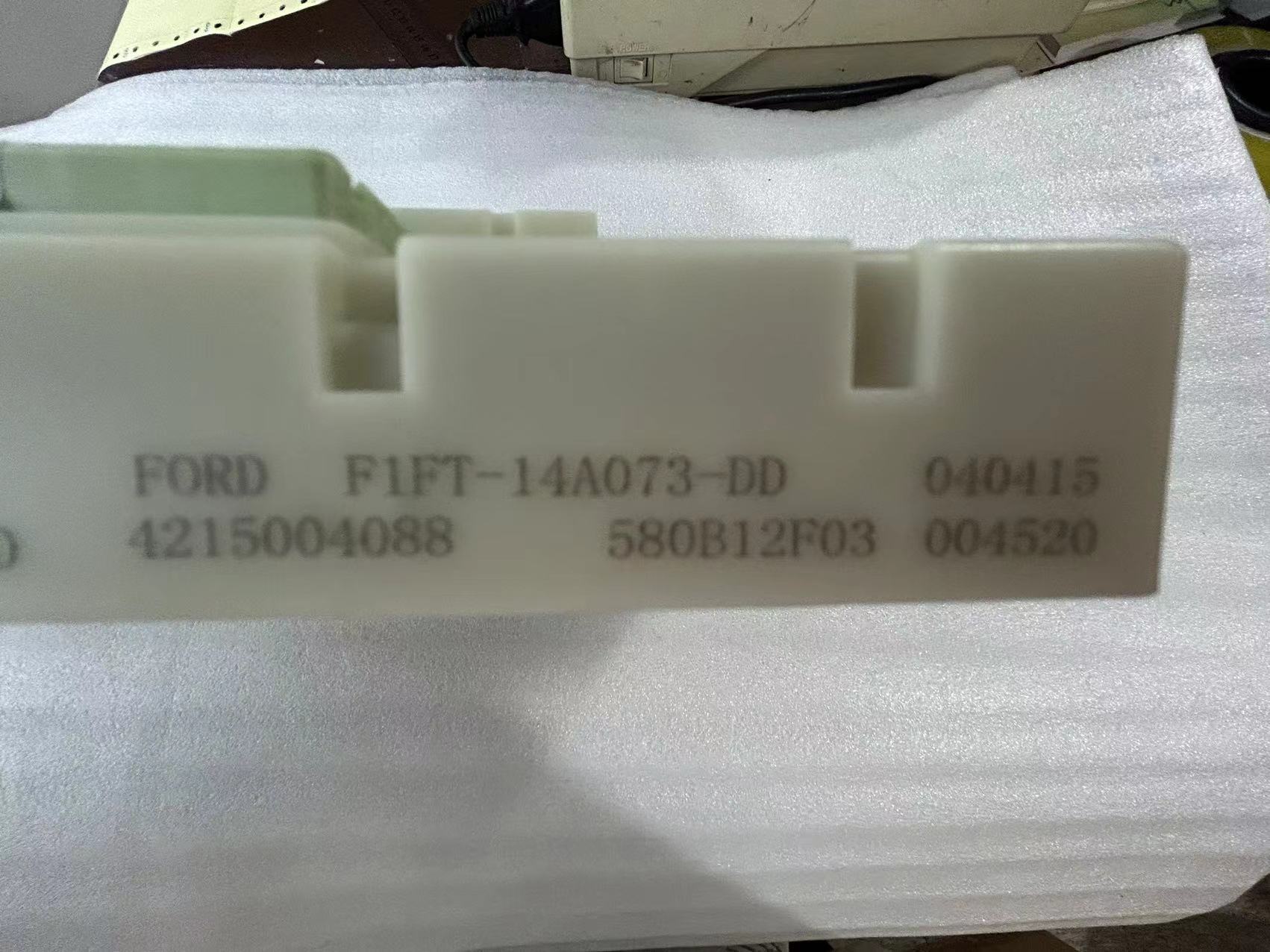 Fox Escape Body Computer Control Module Computer Board Indoor Fuse Assembly F1Ft-14A073D