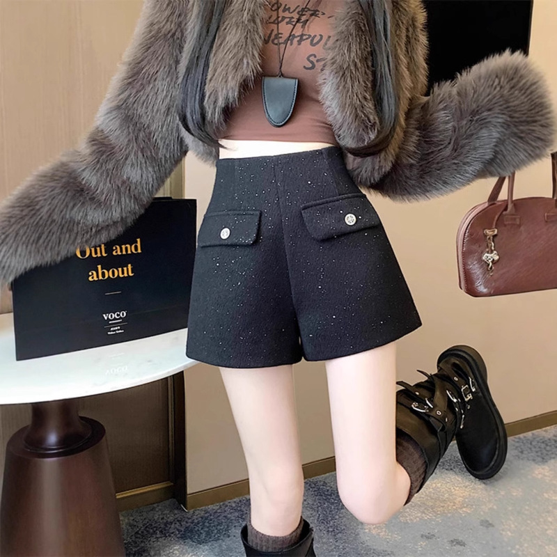 Black Sequined Woolen Shorts for Women in Autumn and Winter New Style Small High-Waisted Slim Wide-Leg Pants for Outer Wear Casual Boots Pants Black Sequined Woolen Shorts for Women in Autumn and Winter New Style Small High-Waisted Slim Wide-Leg Pants for Outer Wear Casual Boots Pants