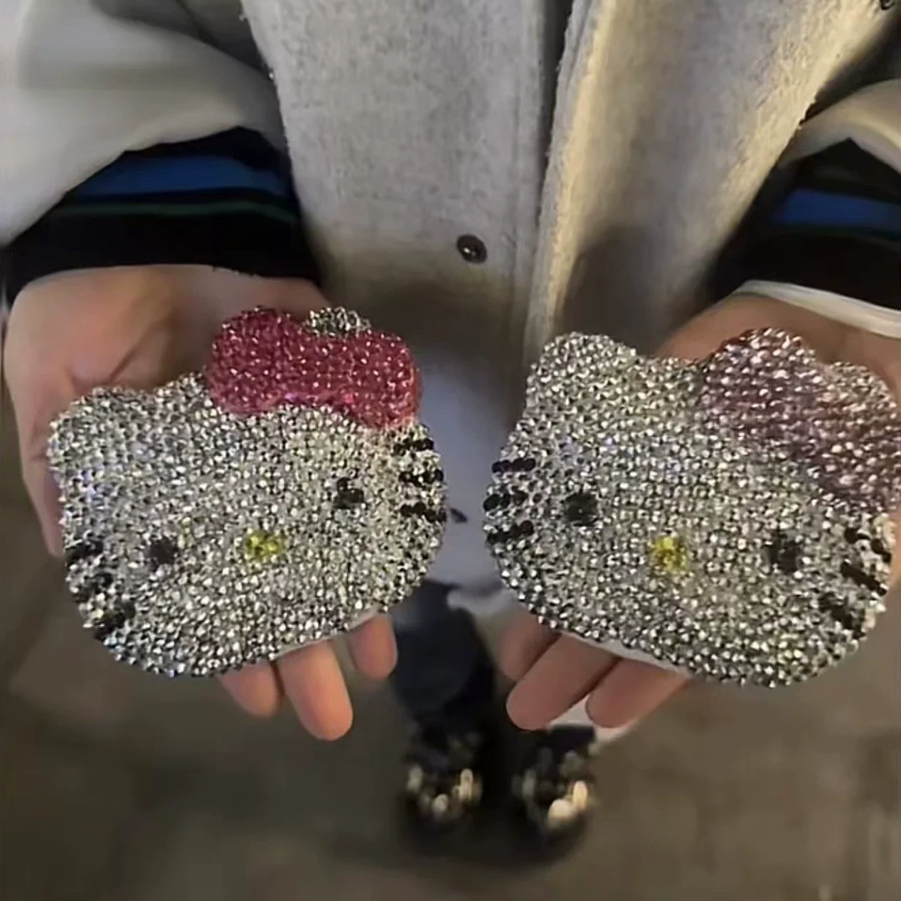Хэллоу Китти, hello kitty, маленькое складное зеркало, кисточка, набор материалов, DIY, подарок на день рождения