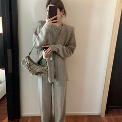 秋冬の新型ニット上着のショールのワイドパンツの3点セットの気質がゆったりしていて、高級感があります。