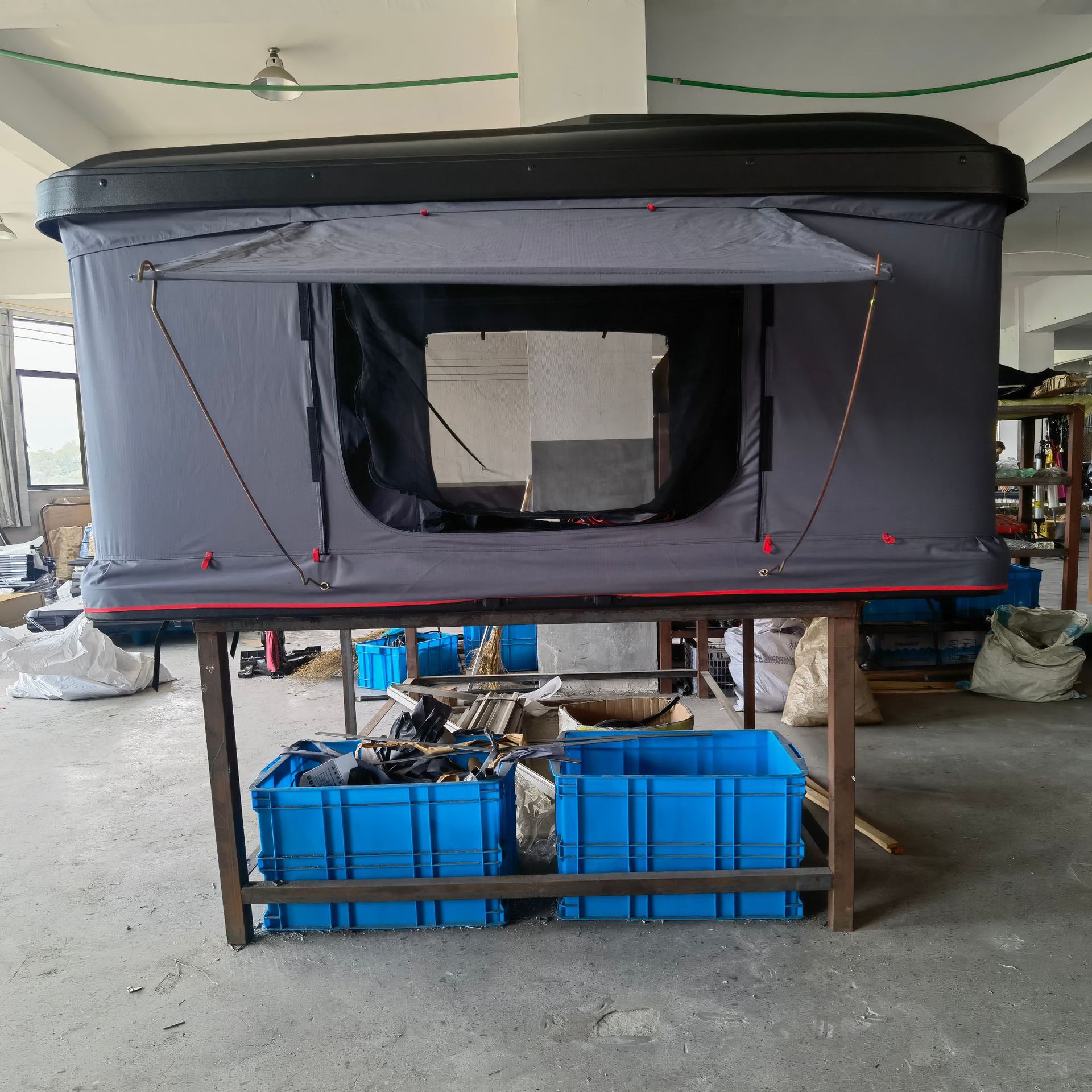 Elevación automática de plástico de plástico de absorción de plástico camping al aire libre lluvia protección solar helicóptero techo de carpa