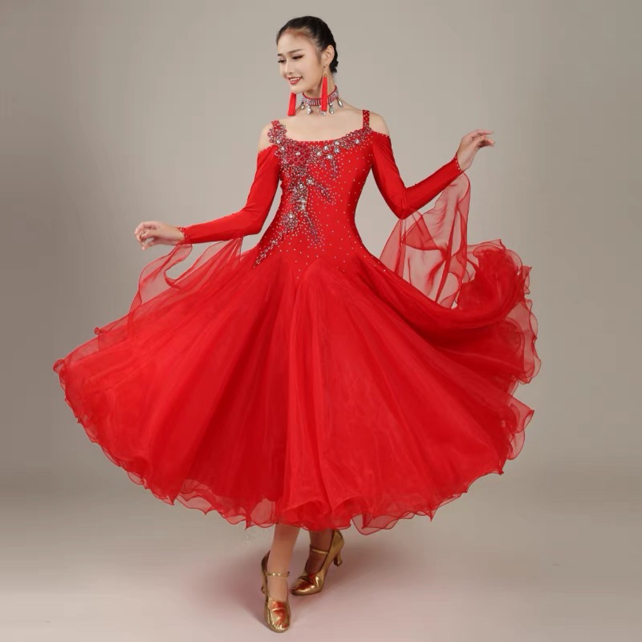 Rəqs yubkasının modern vals və bal zalı performans libası