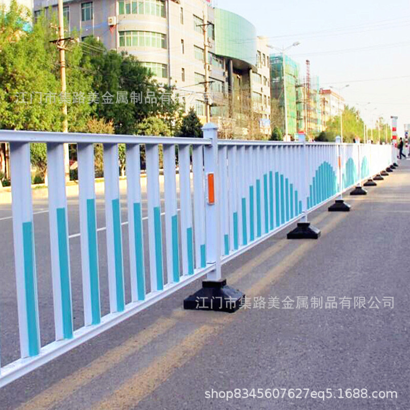 道路护栏市政道路交通护栏 城市道路隔离防护栏市政护栏厂家批发