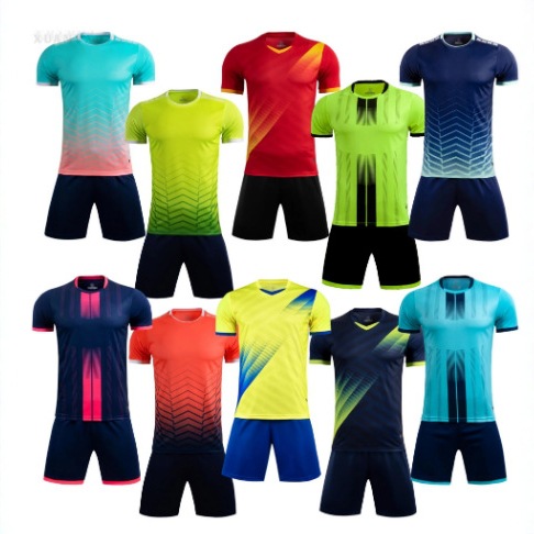 新款足球球服定制套装比赛训练队服速干球衣私人定制免费设计