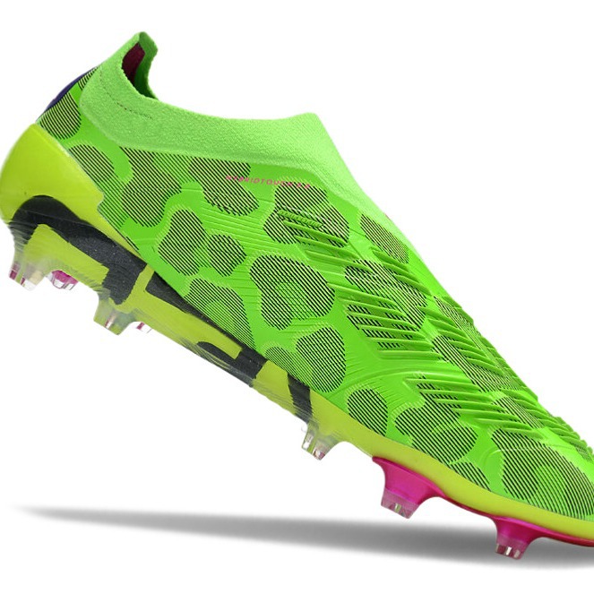 Fábrica de Putian comercio exterior al por mayor 24 generaciones de zapatos de entrenamiento de fútbol de fútbol de hombres profesionales FG